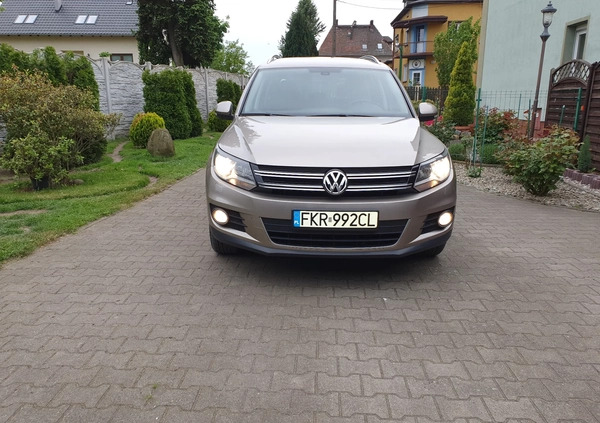 Volkswagen Tiguan cena 51990 przebieg: 210000, rok produkcji 2015 z Gubin małe 742